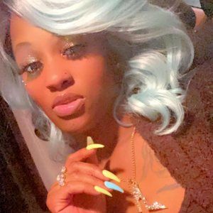 Meet your Posher, Dolly